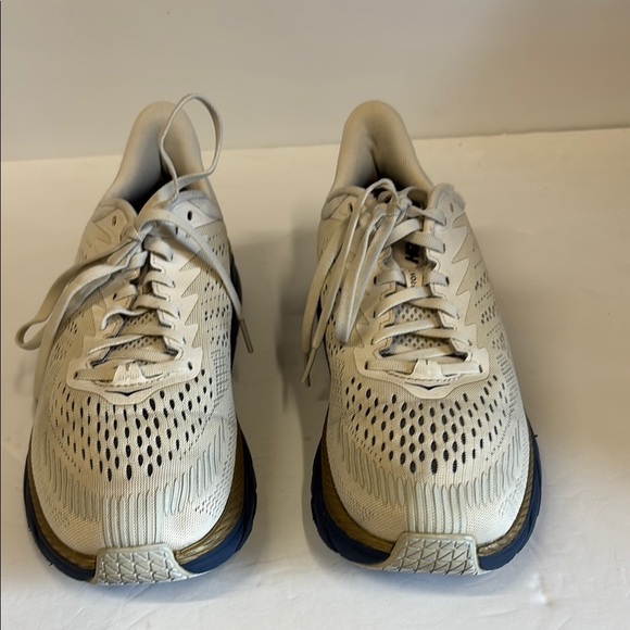 Hoka One One Clifton 7 Cream Mesh upper Running Shoe - Picture 2 of 8